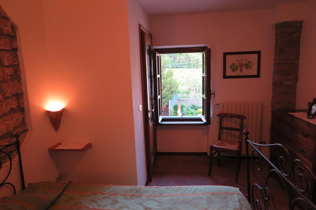 Agriturismo Rupestr Canelli Bagian luar foto
